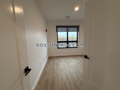 Gardner St. Boston photo 10