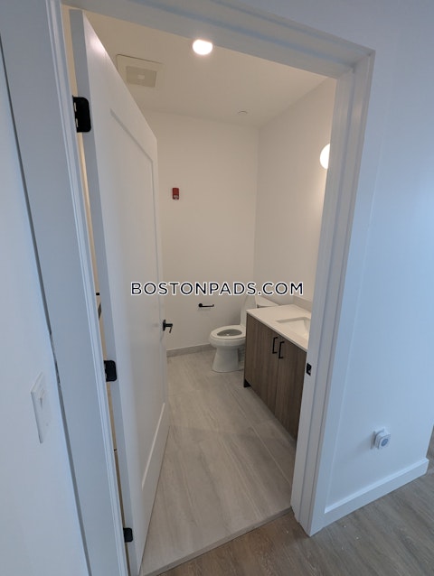 Gardner St. Boston photo 20