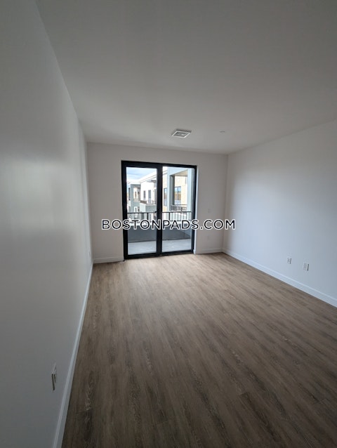 Gardner St. Boston photo 11