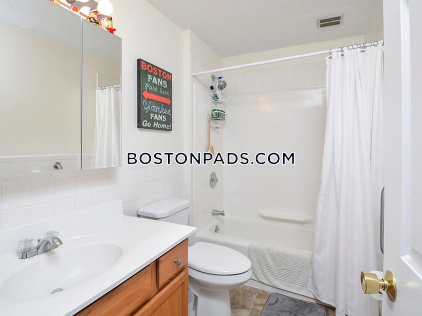 Amesbury - $1,825+ /month