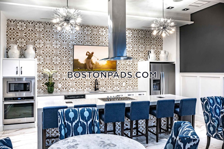 Digital Way., Maynard