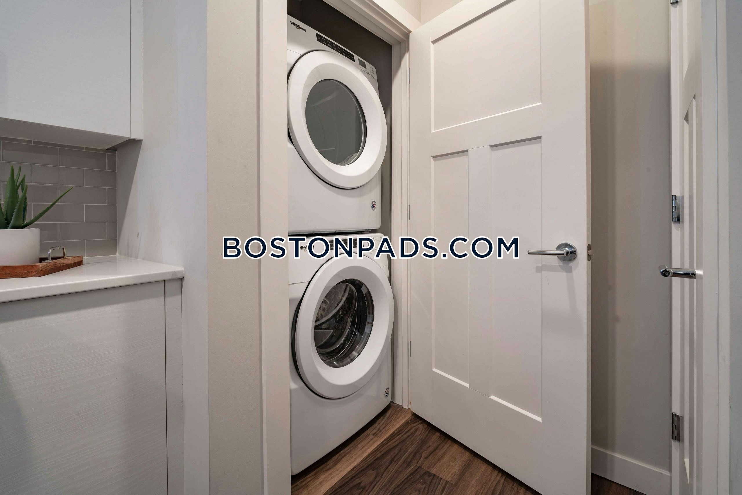 Digital Way. Maynard