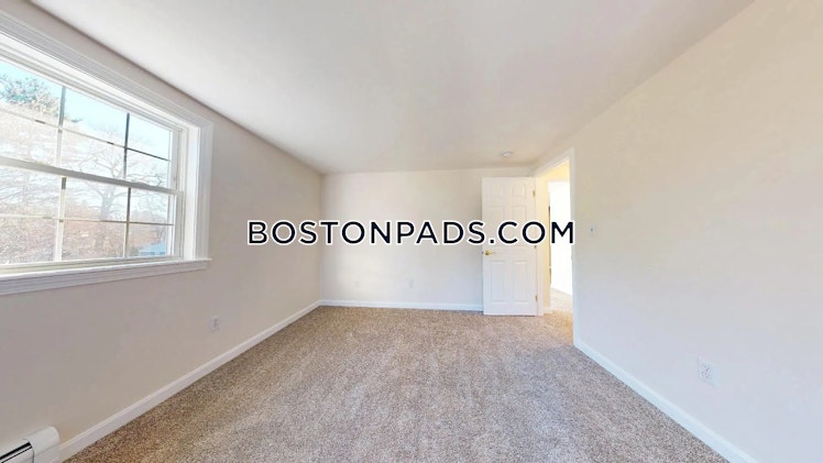 Tucker St., Pepperell