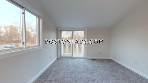 Tucker St. Pepperell photo 10