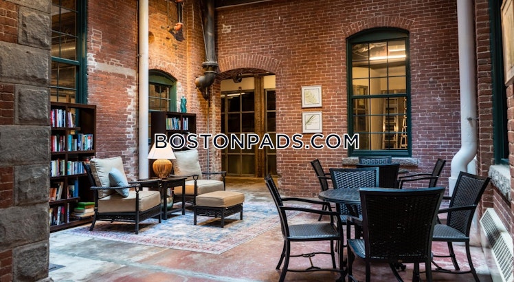 Pleasant St., Westford