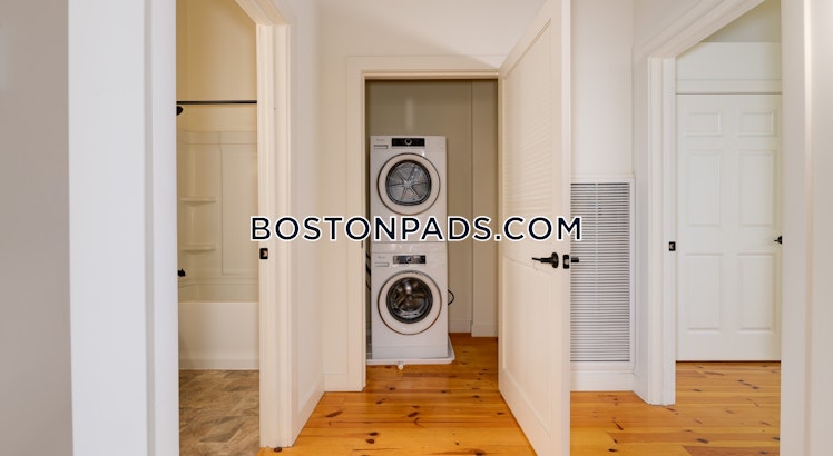 Pleasant St., Westford