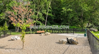 Pleasant St. Westford