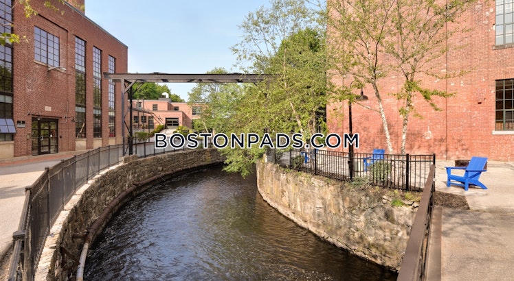 Pleasant St., Westford