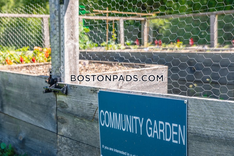 Princeton Way., Westford