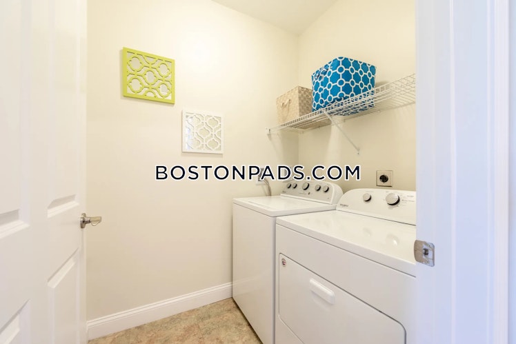 Princeton Way., Westford