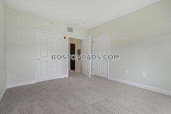 Princeton Way. Westford