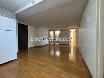 Commonwealth Ave. Boston