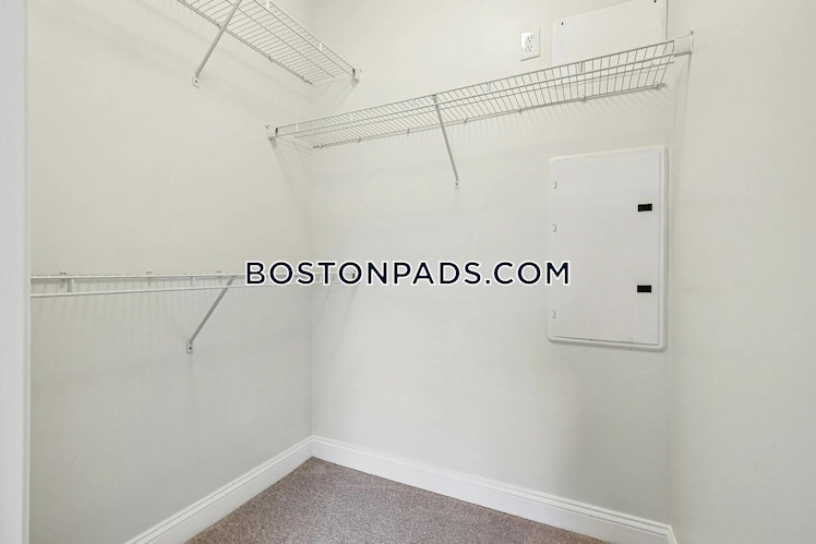 Princeton Way., Westford