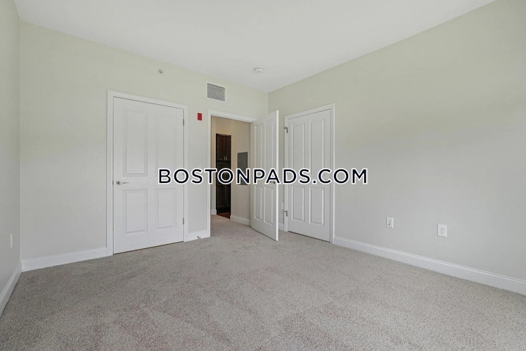 Princeton Way., Westford