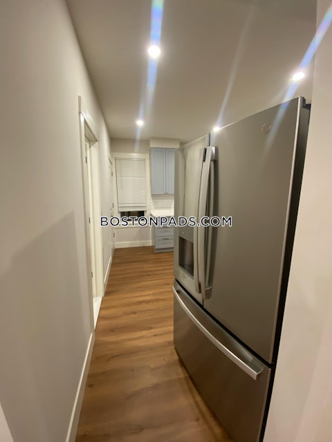 East Cottage St. Boston photo 8