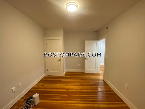 East Cottage St. Boston photo 50
