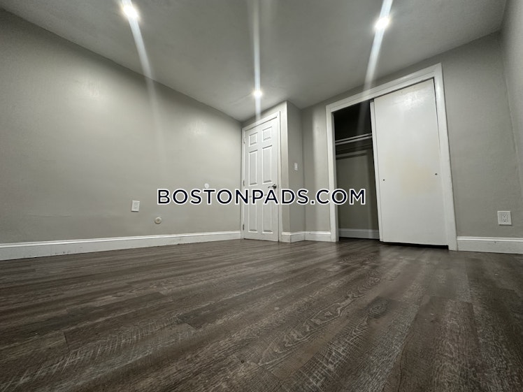 Bryon Rd., Chestnut Hill