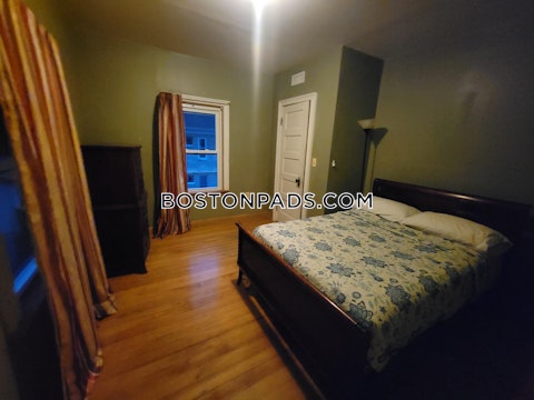 Holman St. Boston photo 5