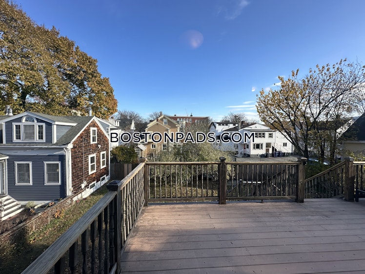 Tremont St., Cambridge