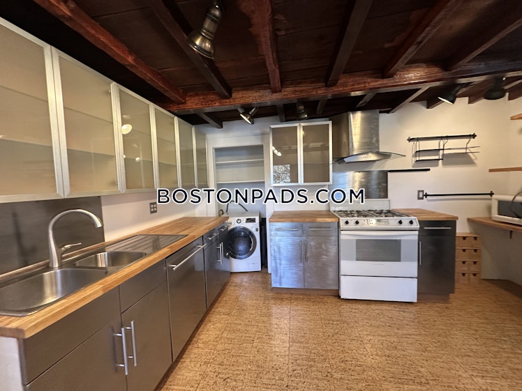 Tremont St., Cambridge