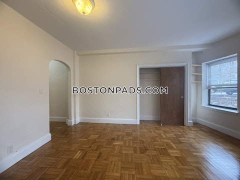 Elmwood Ave. Winchester photo 8