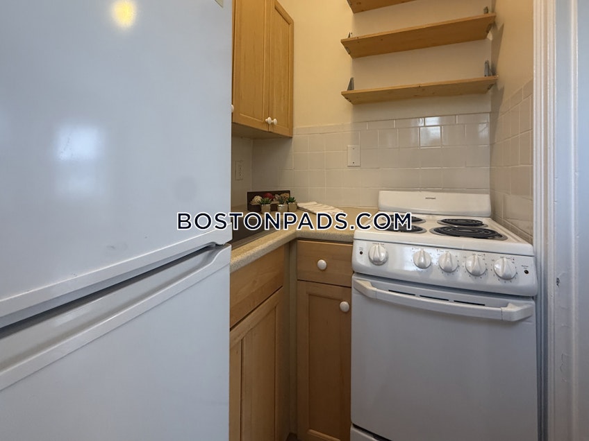 Winchester - $1,600+ /month