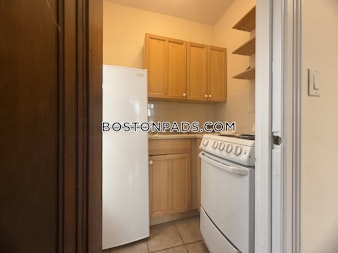 Elmwood Ave. Winchester