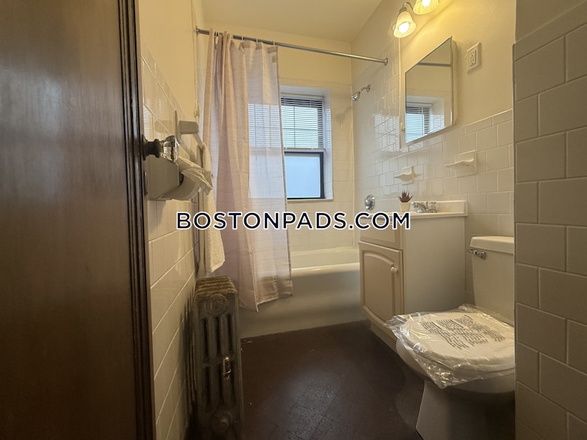 Winchester - $1,600+ /month