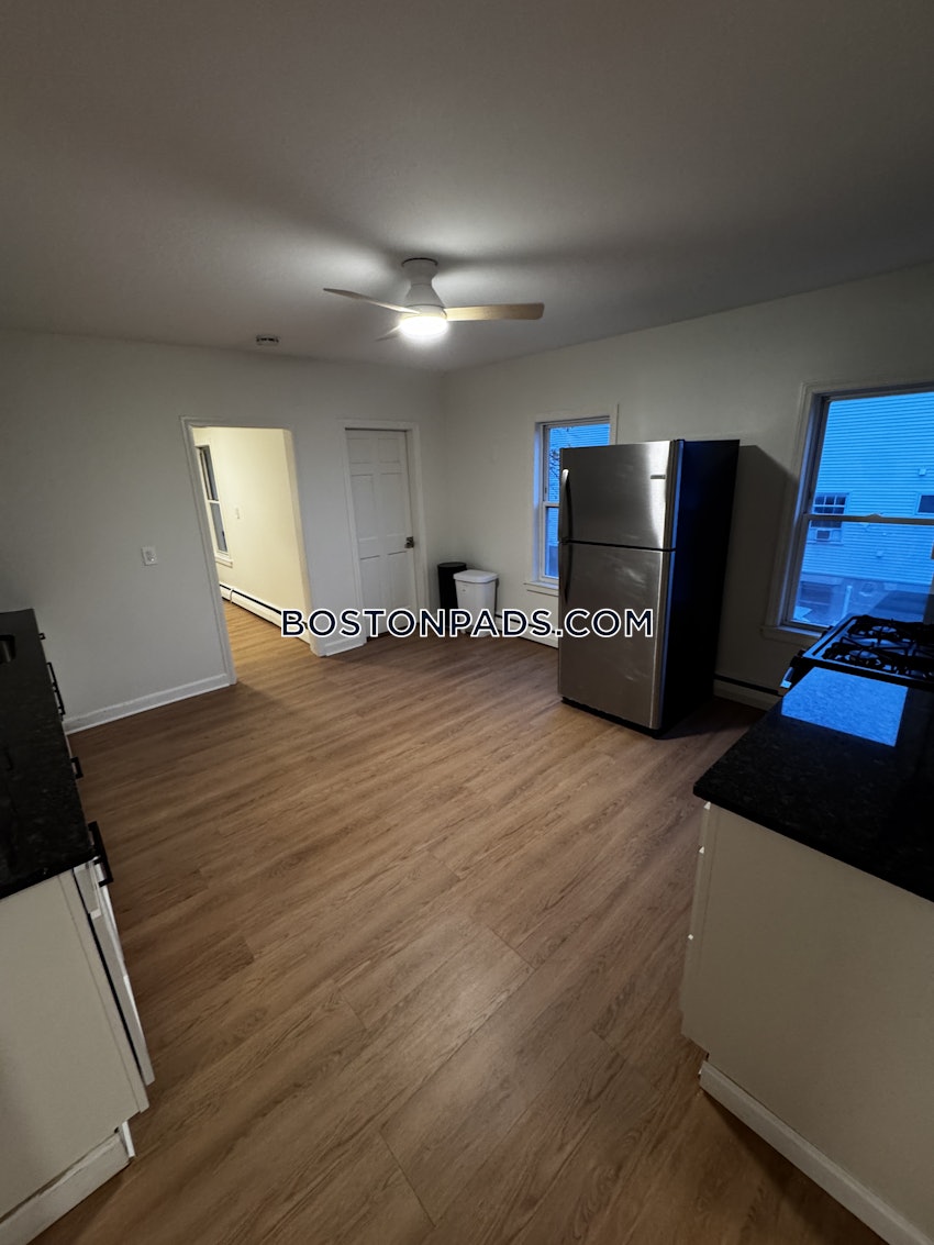 BOSTON - SOUTH BOSTON - ANDREW SQUARE - 3 Beds, 1 Bath - Image 10