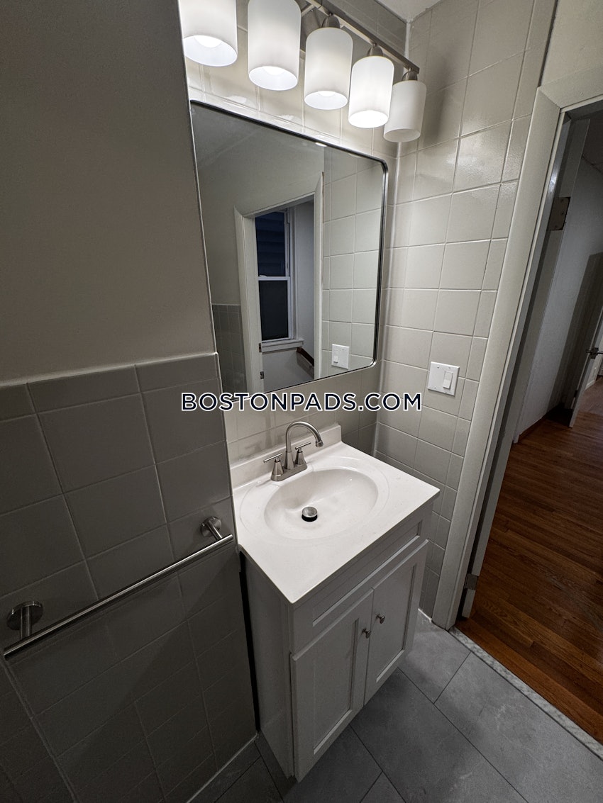 BOSTON - SOUTH BOSTON - ANDREW SQUARE - 3 Beds, 1 Bath - Image 12
