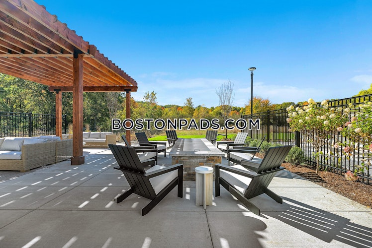 Boston Post Road East, Marlborough