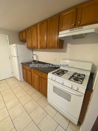 Lowell 1 bedroom 1 baths in LOWELL - $1,750 No Fee