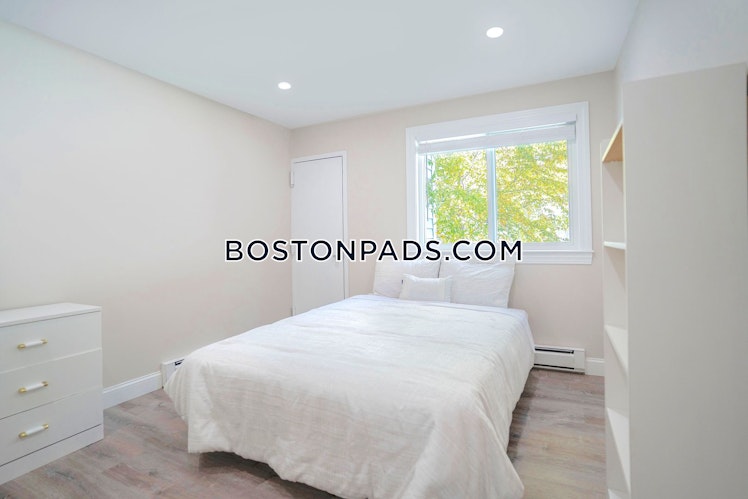 Presidential Dr., Quincy