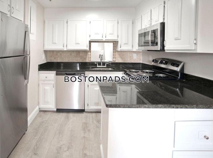 Presidential Dr., Quincy