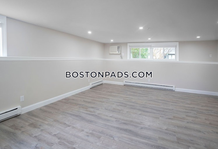 Presidential Dr., Quincy