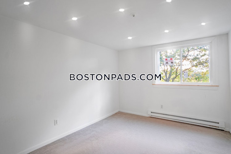 Presidential Dr., Quincy