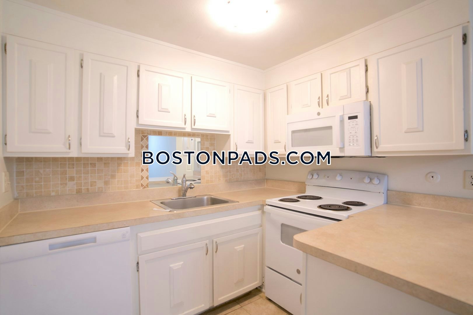 Quincy Point, Quincy, MA - 2 Beds, 1 Bath - $2,400 - ID#8009074