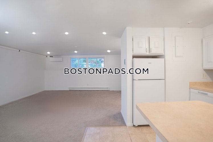 Presidential Dr., Quincy