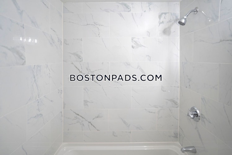 Presidential Dr., Quincy