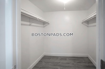 Presidential Dr. Quincy