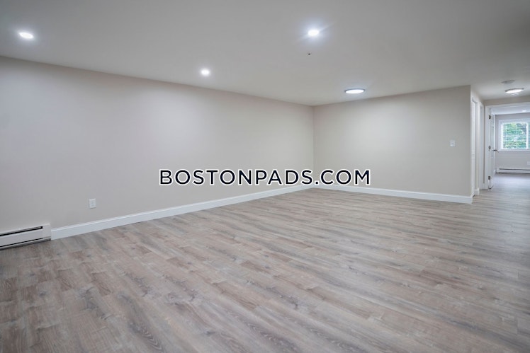 Presidential Dr., Quincy