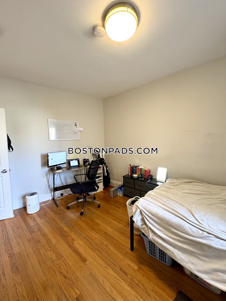 Chestnut Hill Ave., Boston