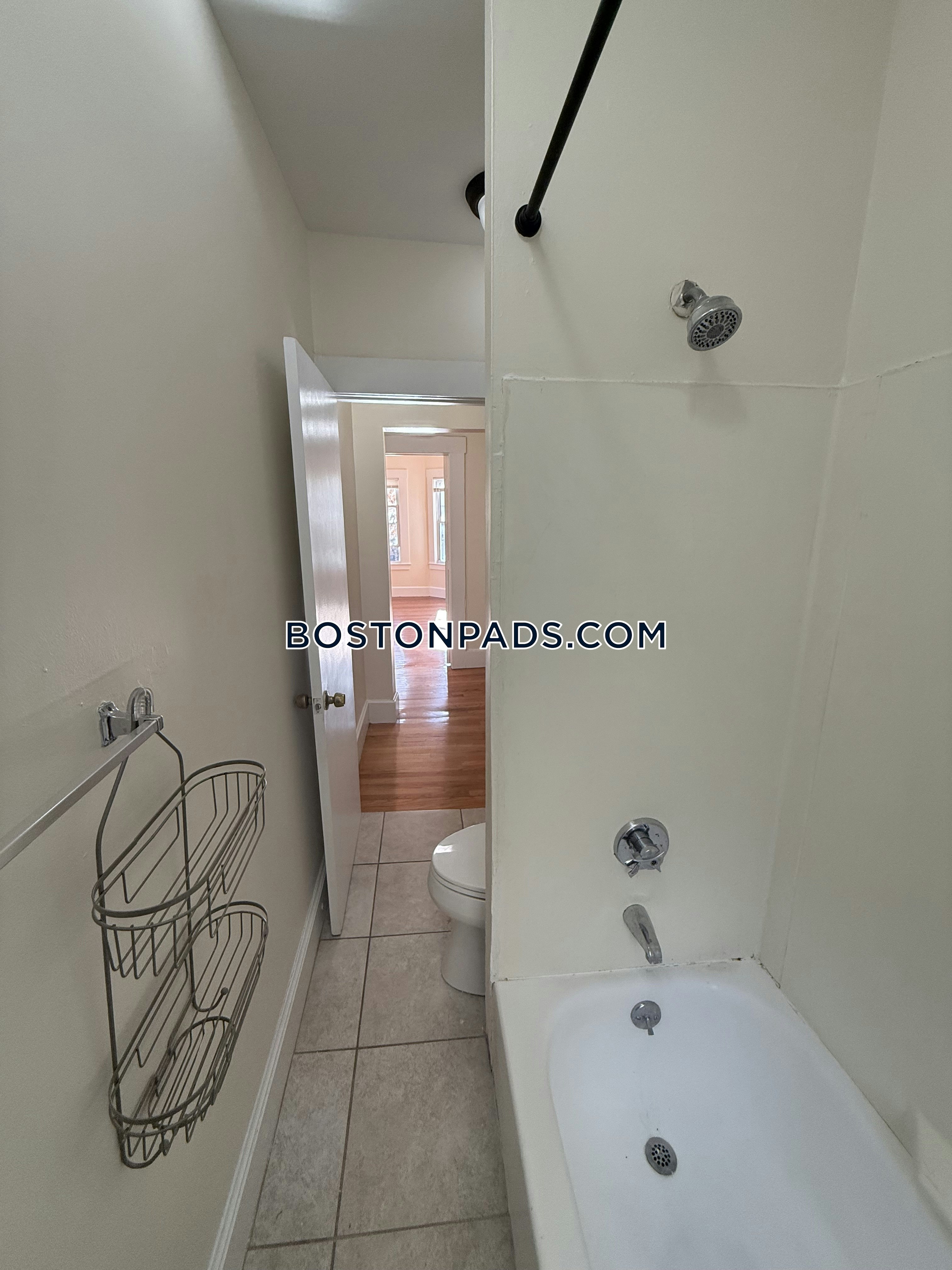 Cambridge - 3 Beds, 1 Baths