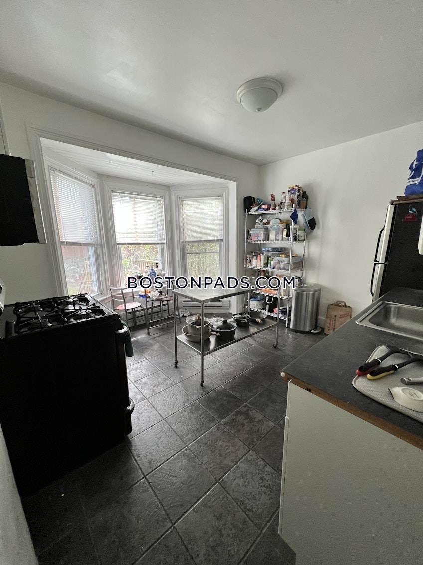 Boston - $17,900+ /month