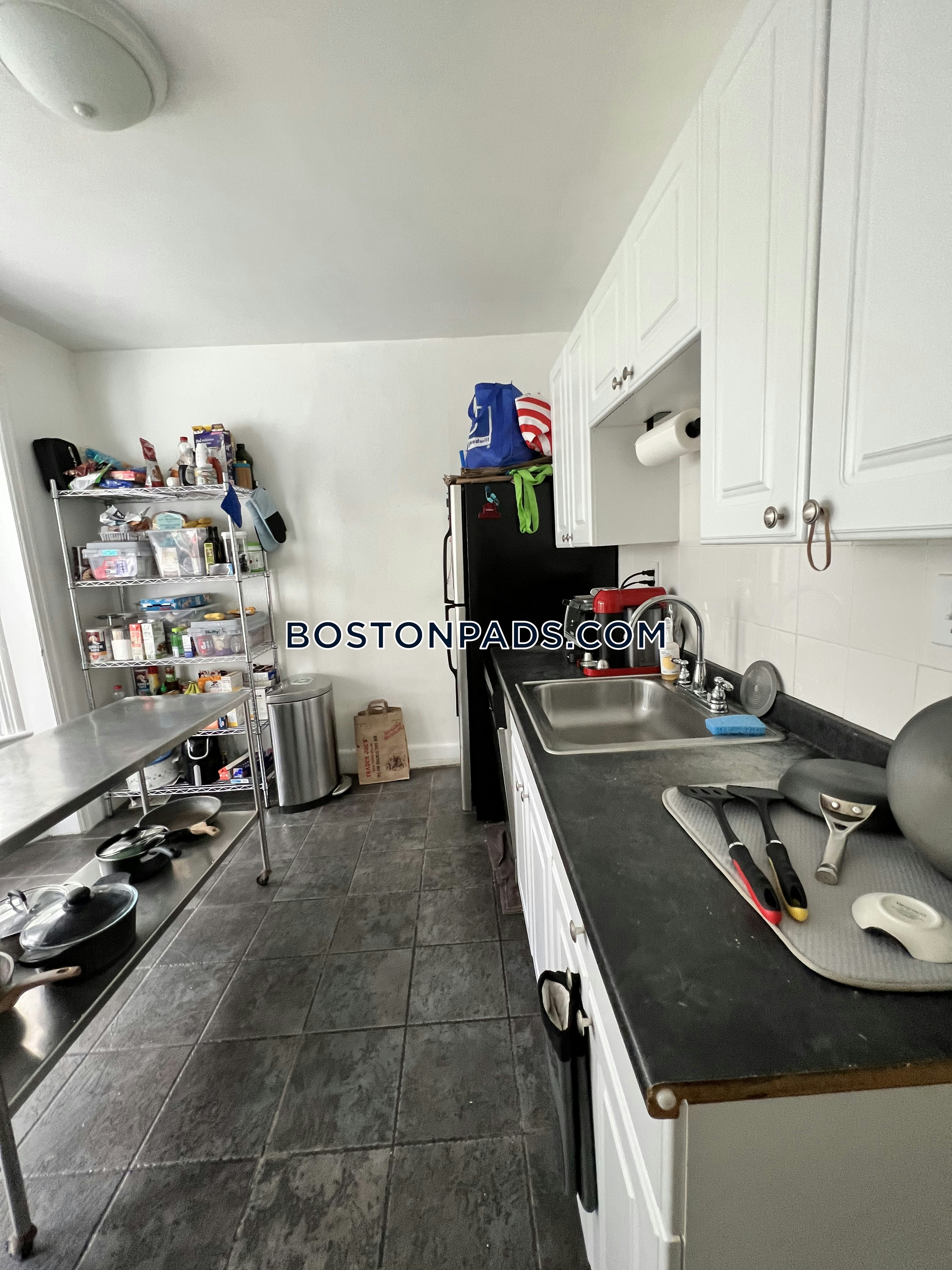 Boston - 11 Beds, 4 Baths