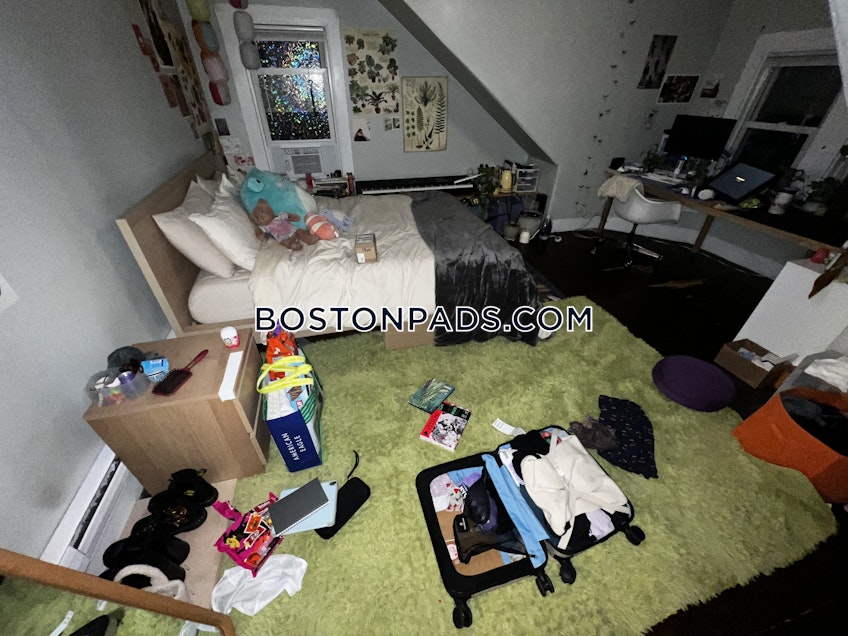 Boston - $17,900+ /month