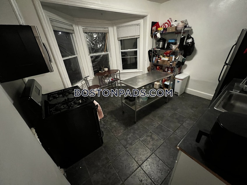 Boston - $17,900+ /month