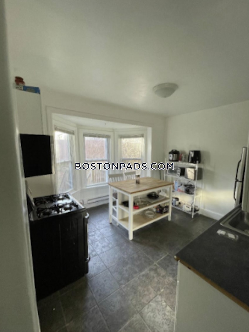 Boston - $17,900+ /month