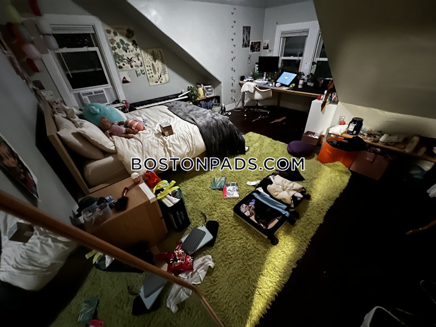 Boston - $17,900+ /month