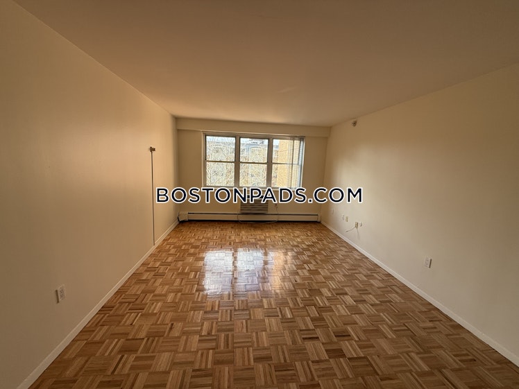 Freeman St., Brookline